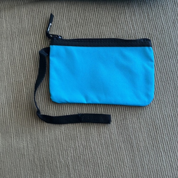 Fridge Insulated beach or picnic large tote bag. - Picture 9 of 10